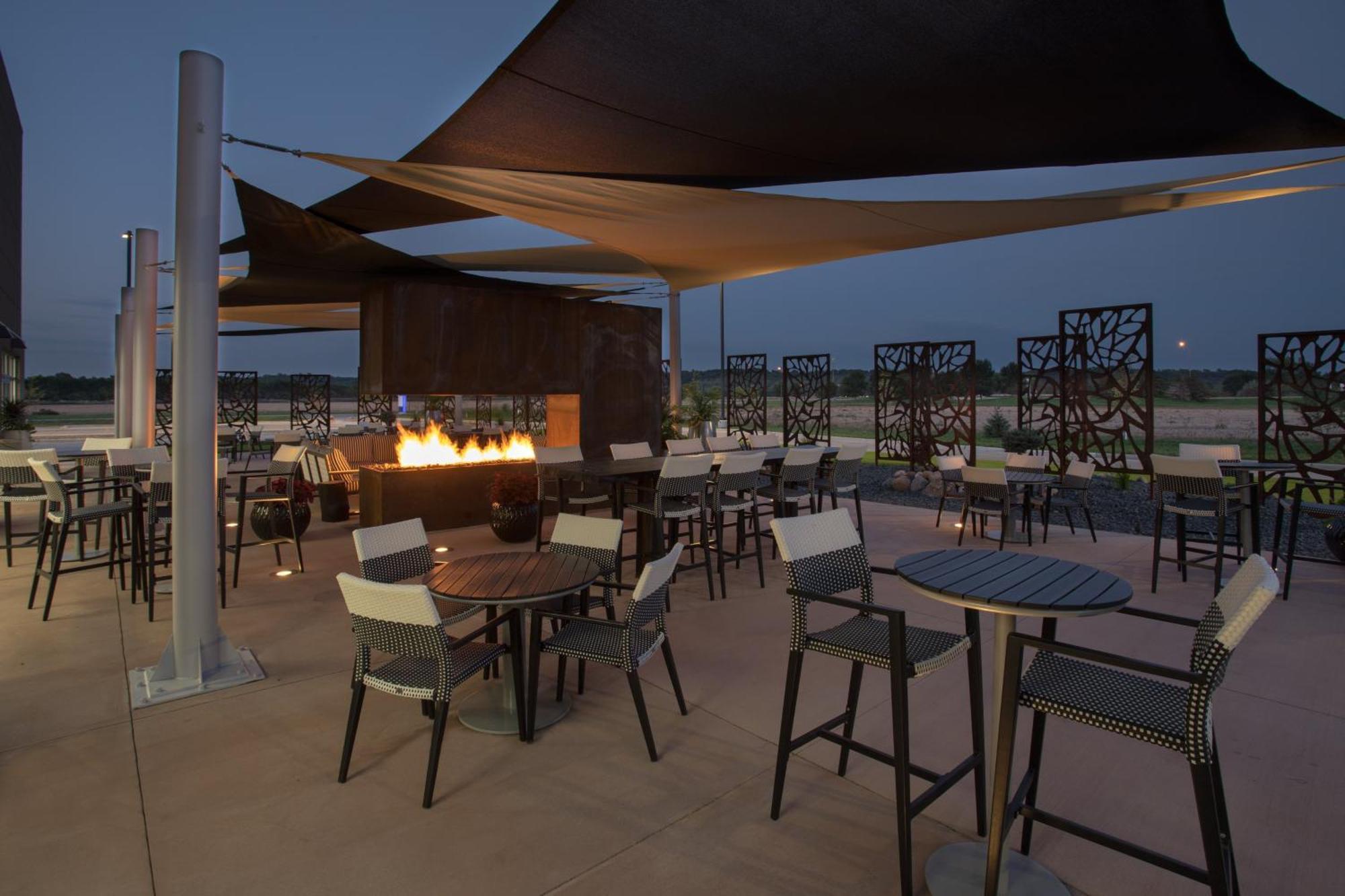 Holiday Inn Express & Suites Sioux City North - Event Center By Ihg Dakota Dunes Exteriör bild